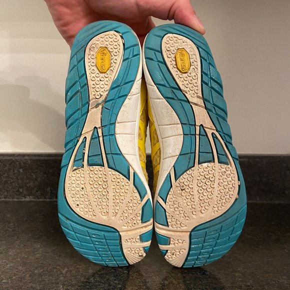 Merrell Yellow and Blue barefoot shoes - Picture 7 of 8